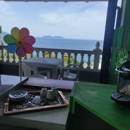 Hostel Pinwheel Vlora&rooftop Bar *