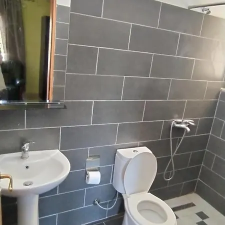 Hostel Pinwheel & Rooftop Bar