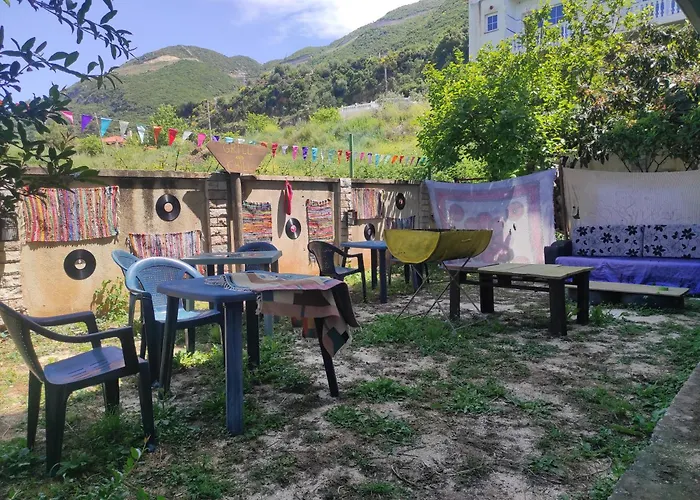 Pinwheel & Rooftop Bar Hostel Vlorë