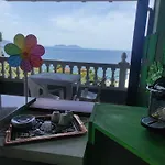 Hostel Pinwheel Vlora&rooftop Bar *