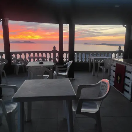 Pinwheel & Rooftop Bar * Vlore
