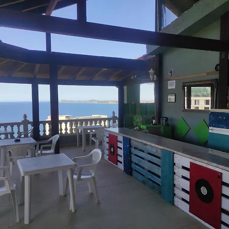 Hostel Pinwheel & Rooftop Bar *